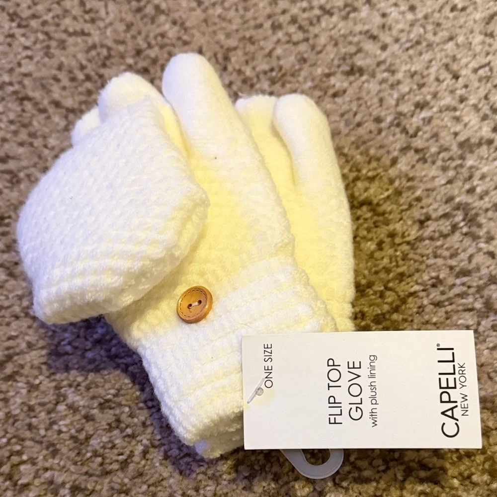 Capelli of New York Cream Flip Top Gloves